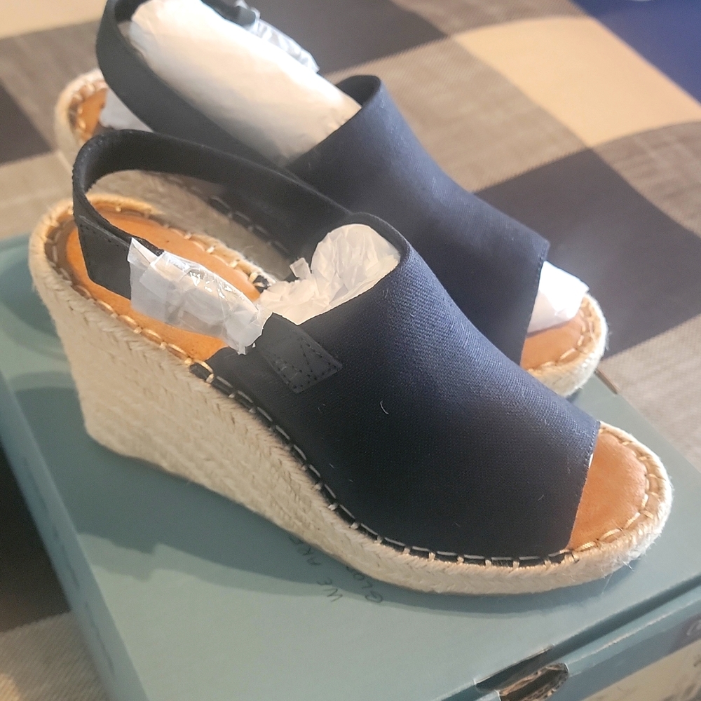 Toms ortholite wedges